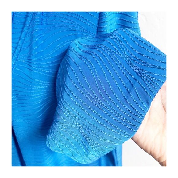 Croft & Barrow Blue Embroidered Wavy Design Cardigan Size 2X Lapel Collar - Picture 12 of 13